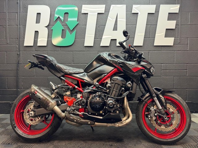 KAWASAKI Z900
