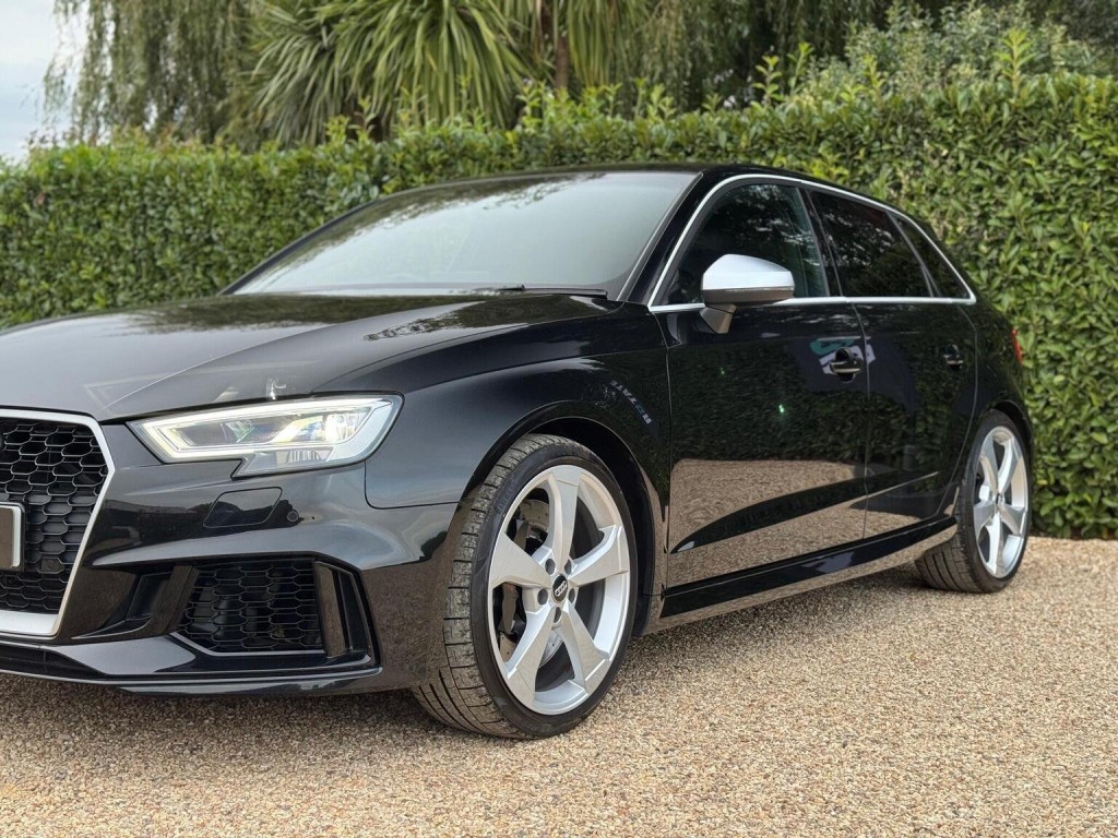 AUDI RS3