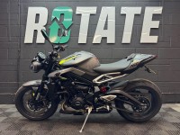 TRIUMPH STREET TRIPLE 765