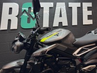TRIUMPH STREET TRIPLE 765