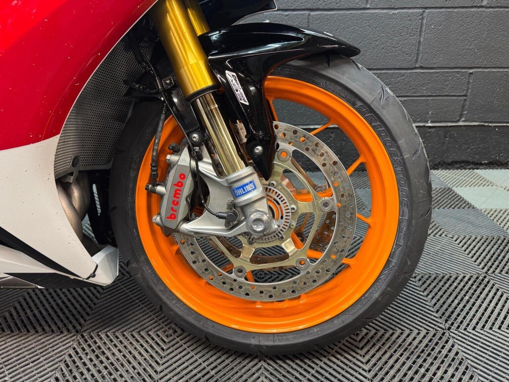 HONDA CBR1000RR Fireblade