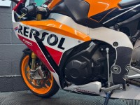 HONDA CBR1000RR Fireblade