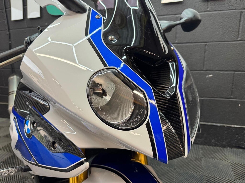 BMW HP4