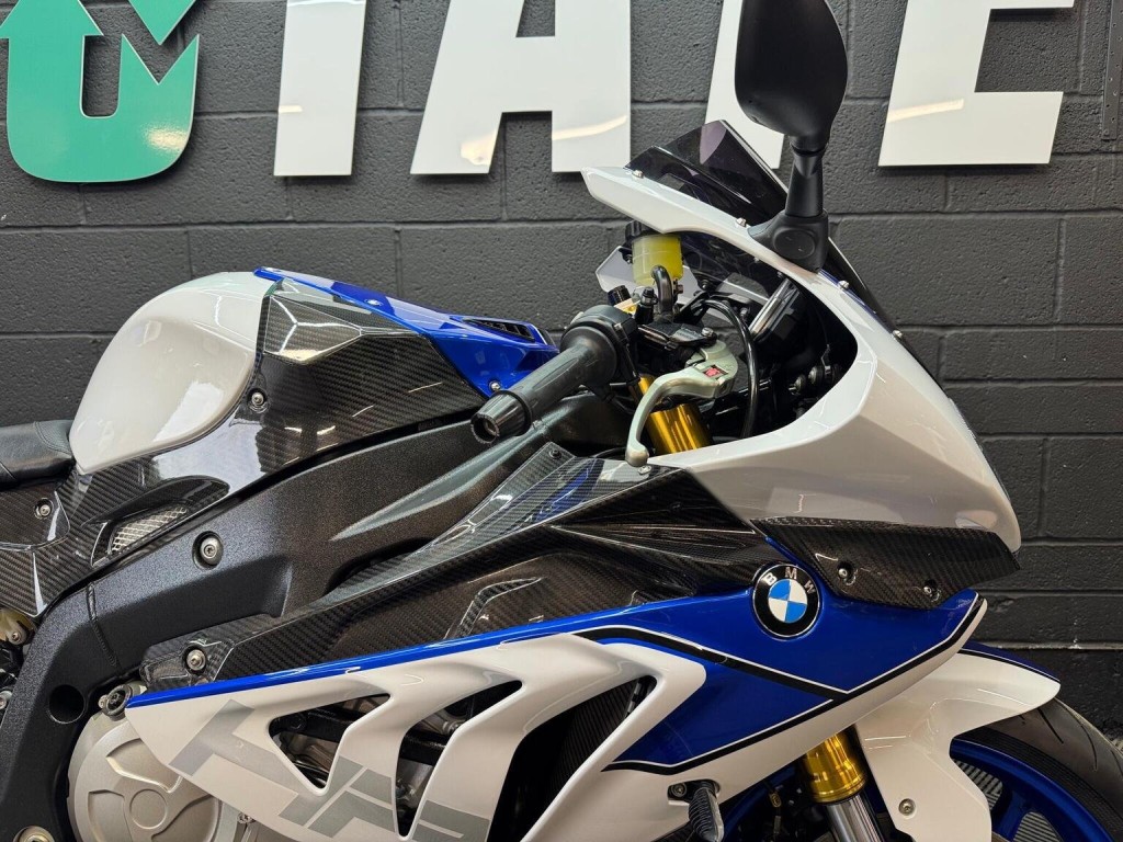 BMW HP4