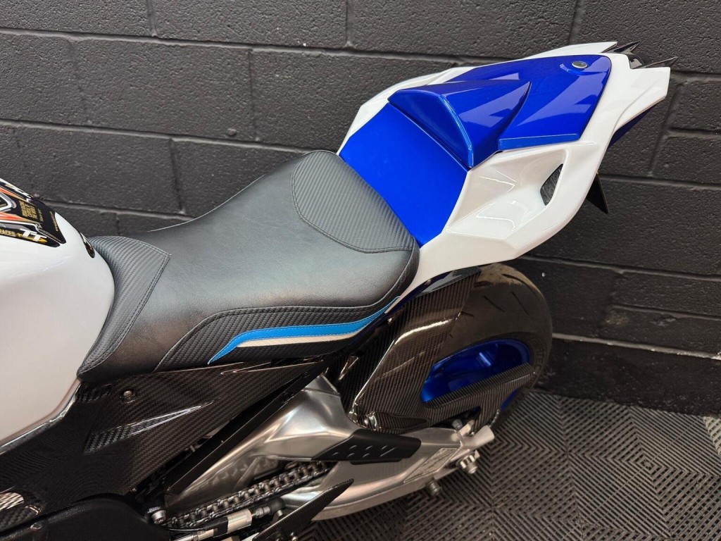 BMW HP4