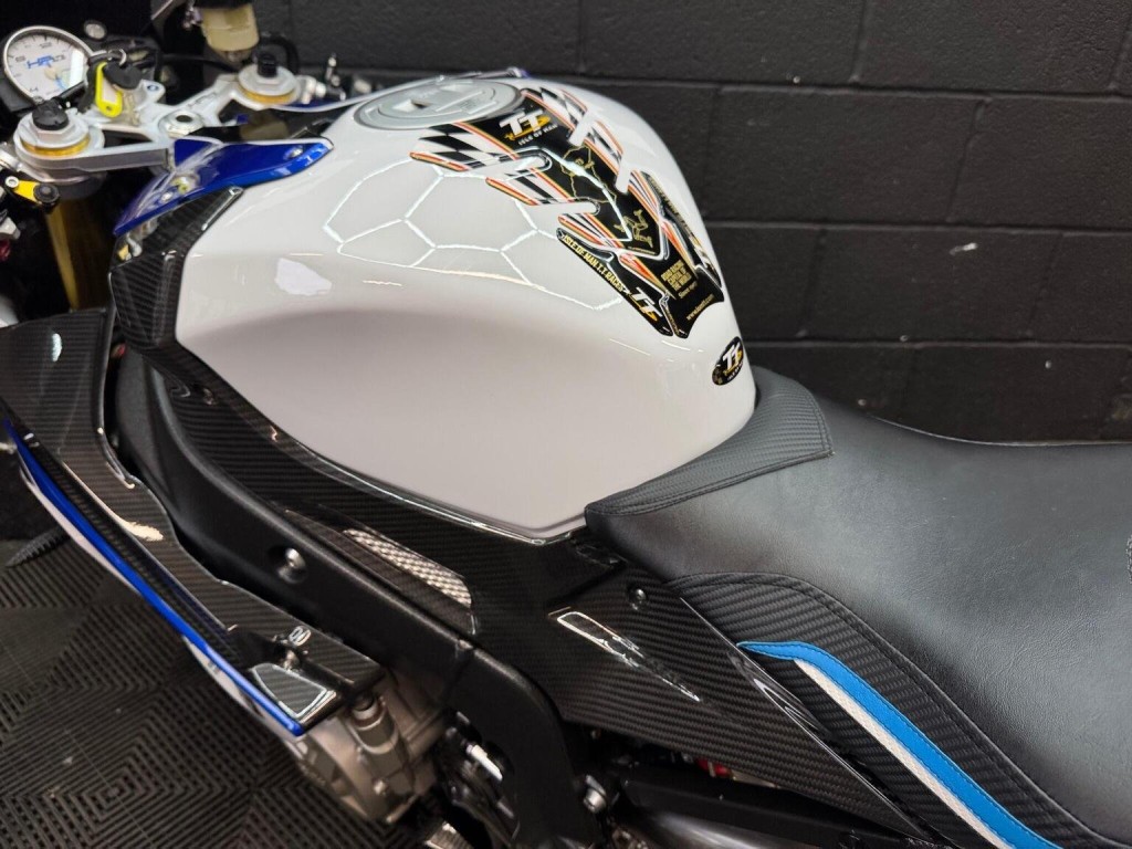 BMW HP4