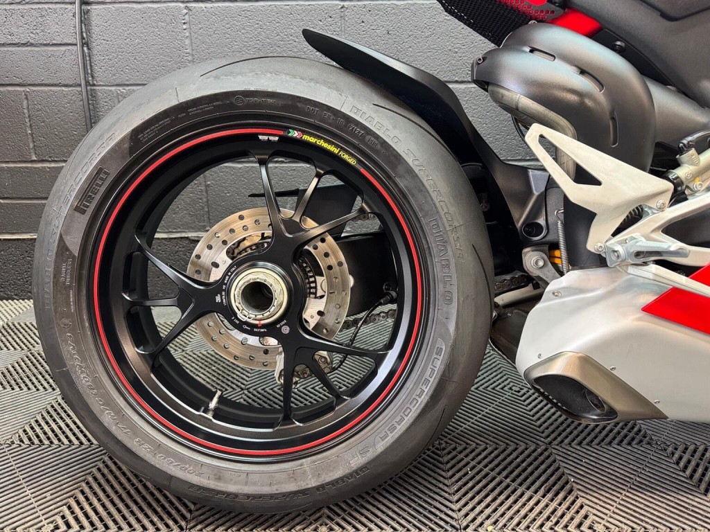 DUCATI PANIGALE V4S