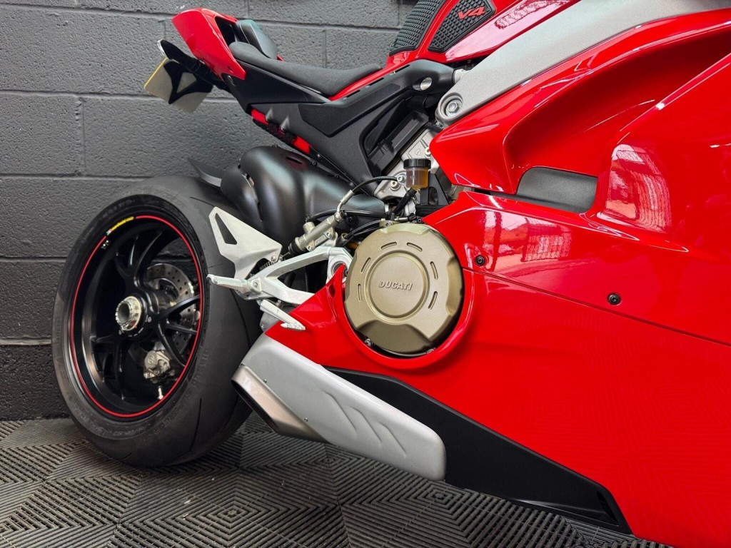 DUCATI PANIGALE V4S