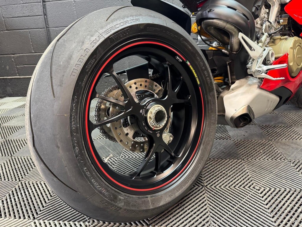DUCATI PANIGALE V4S