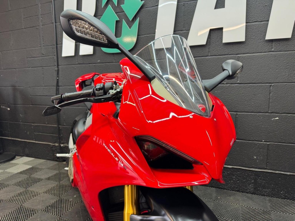 DUCATI PANIGALE V4S