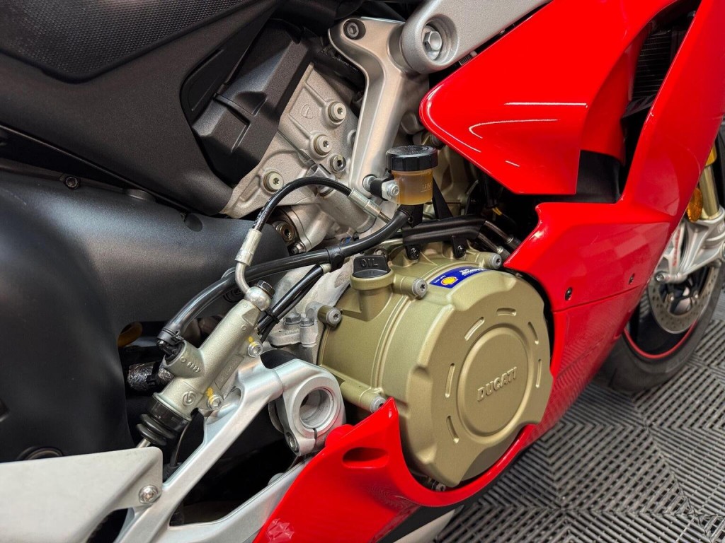 DUCATI PANIGALE V4S