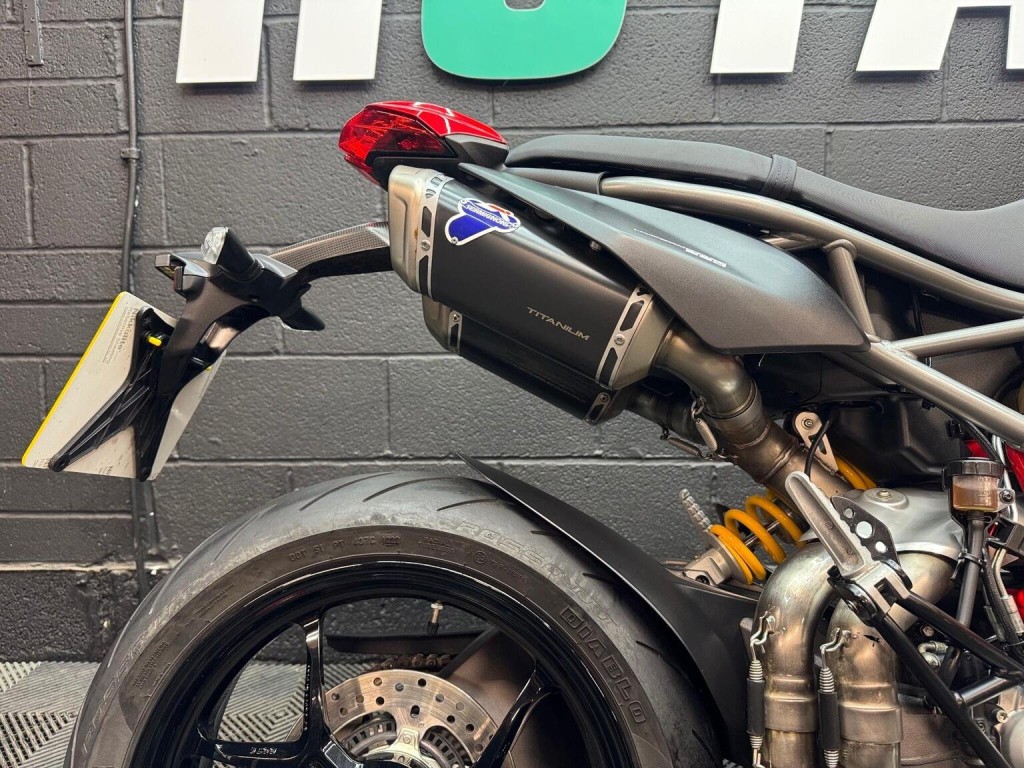 DUCATI Hypermotard