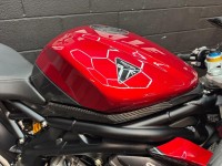 TRIUMPH SPEED TRIPLE 1200