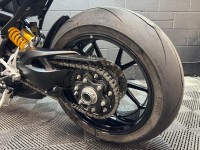 TRIUMPH SPEED TRIPLE 1200