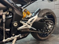 TRIUMPH SPEED TRIPLE 1200
