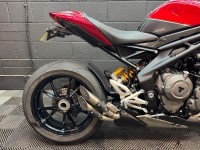 TRIUMPH SPEED TRIPLE 1200