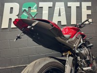 TRIUMPH STREET TRIPLE 765