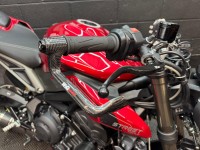 TRIUMPH STREET TRIPLE 765