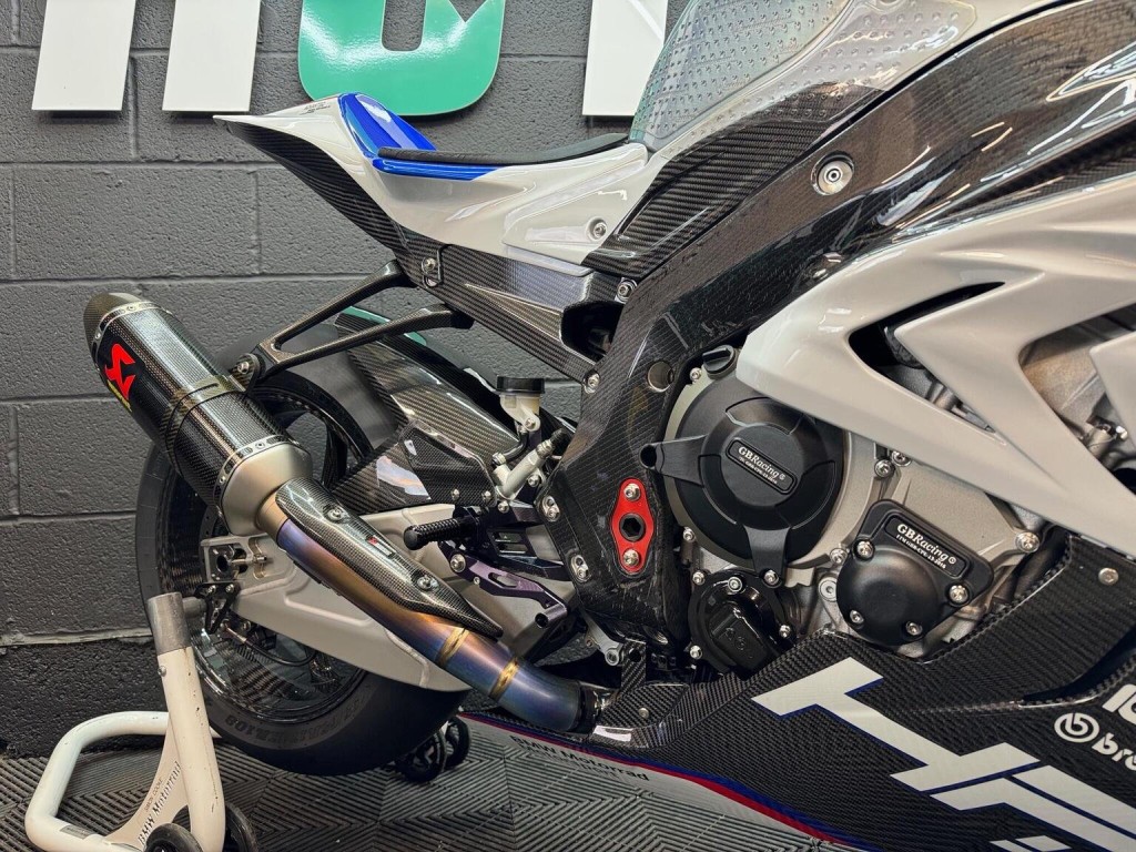 BMW HP4