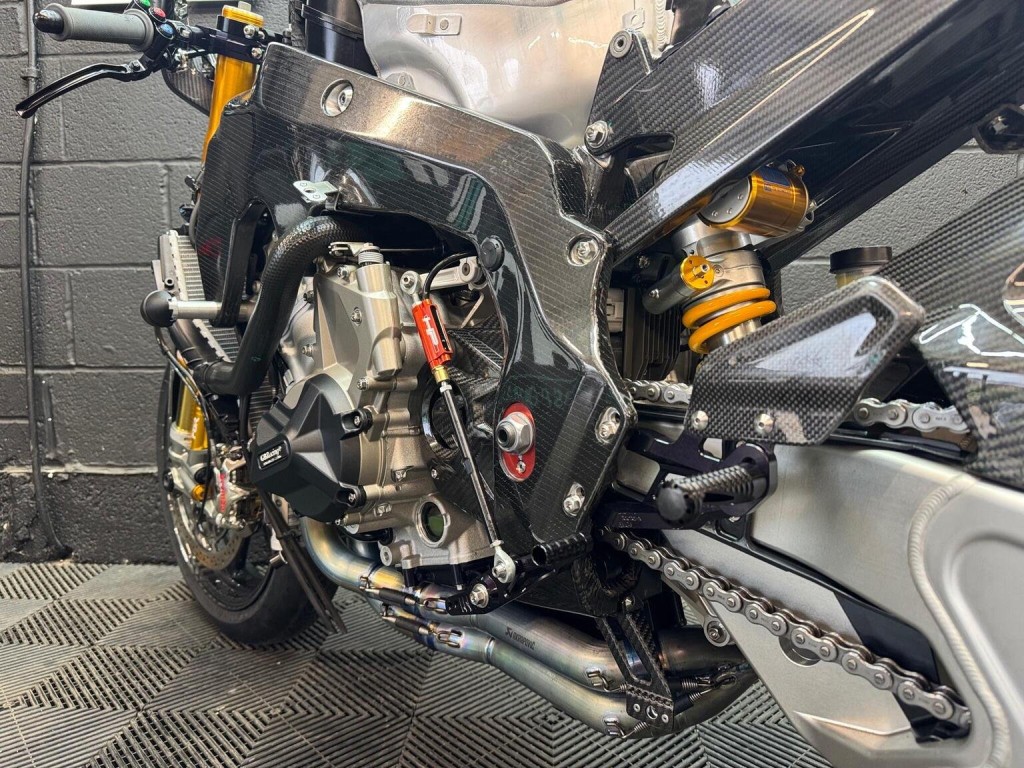 BMW HP4