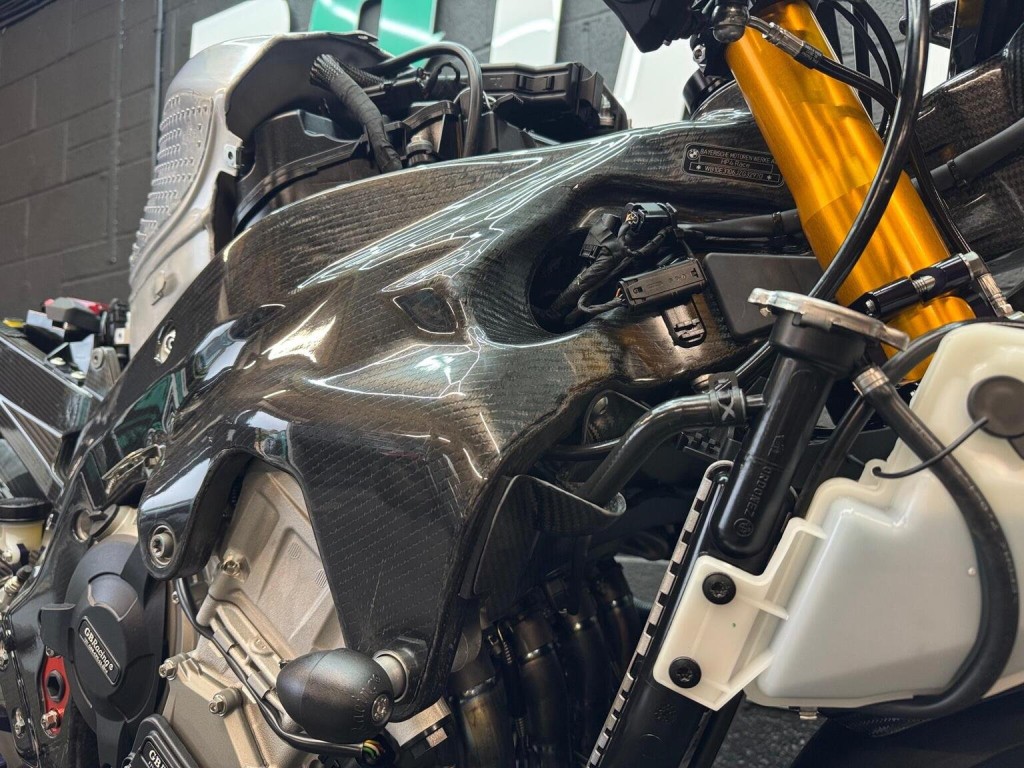 BMW HP4