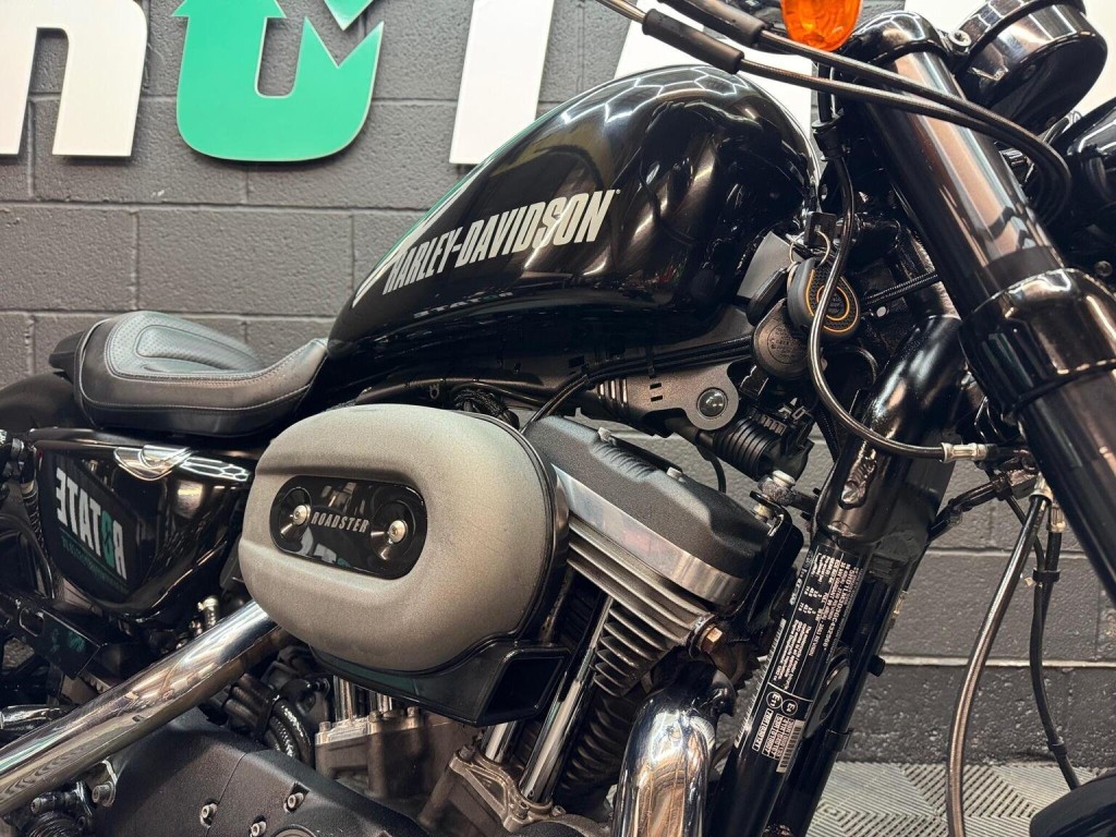 HARLEY-DAVIDSON Sportster