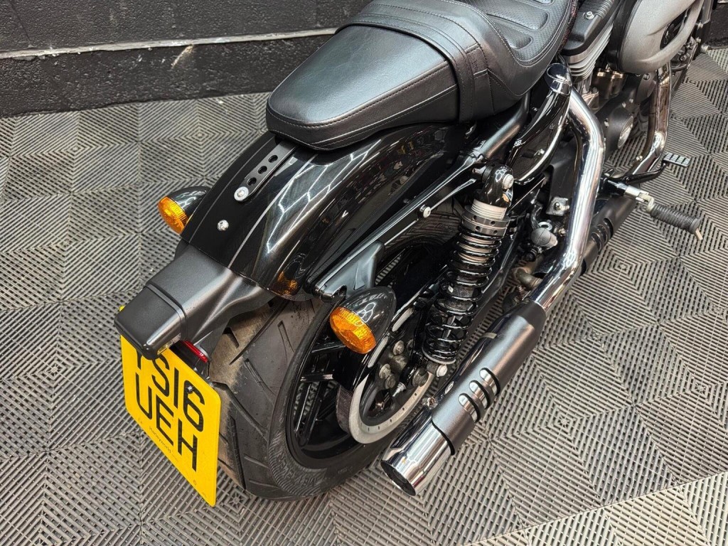 HARLEY-DAVIDSON Sportster