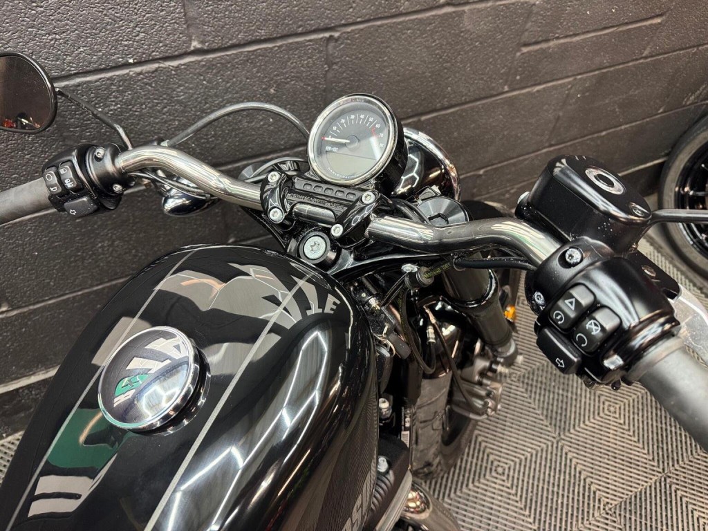 HARLEY-DAVIDSON Sportster