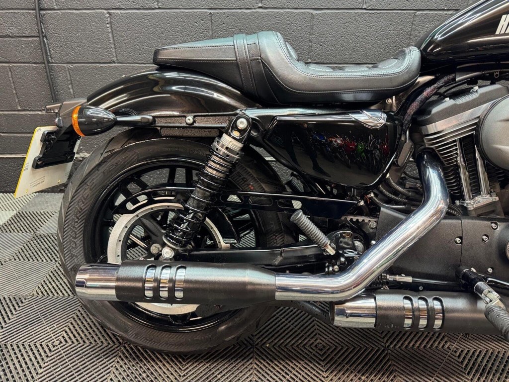 HARLEY-DAVIDSON Sportster