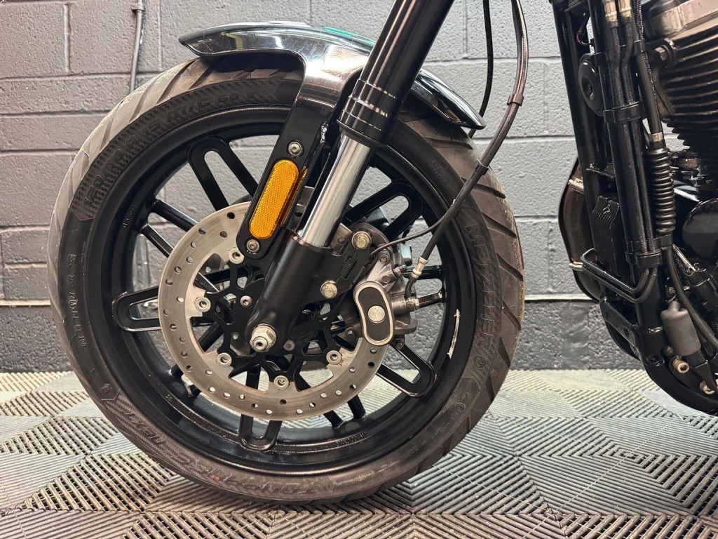 HARLEY-DAVIDSON Sportster