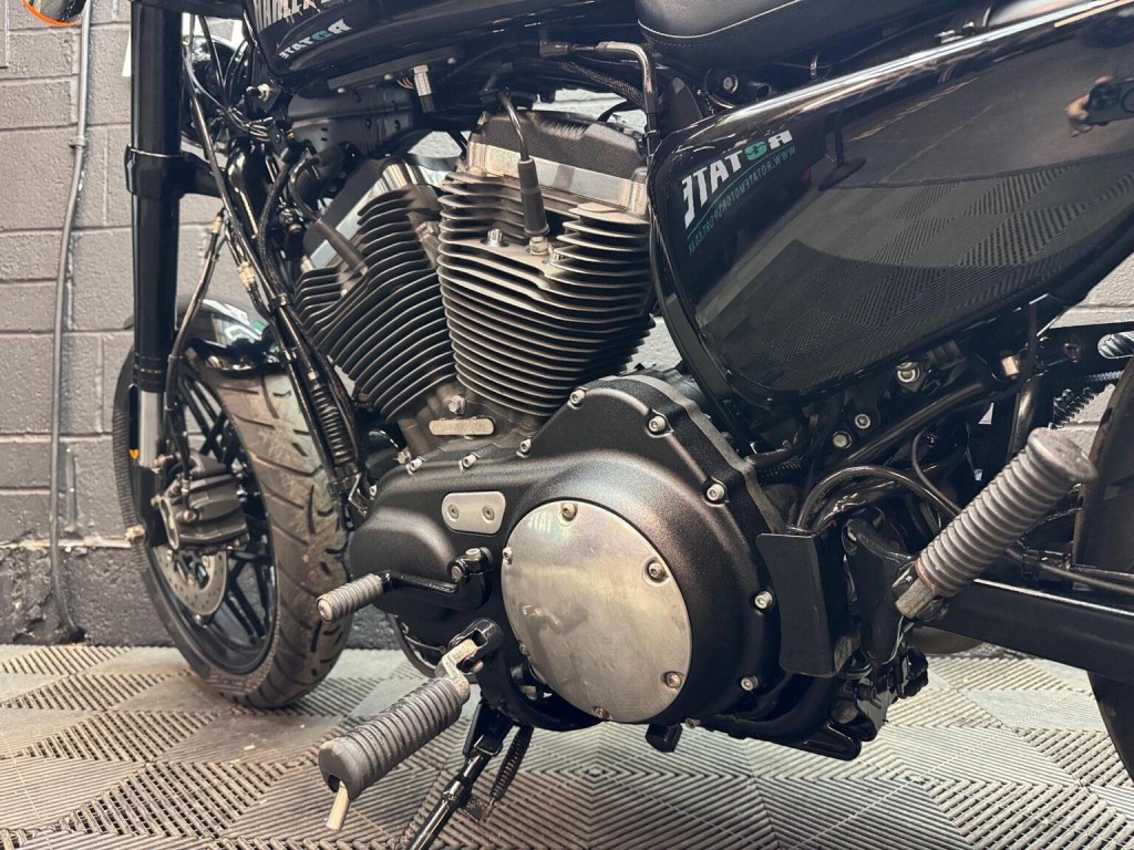 HARLEY-DAVIDSON Sportster