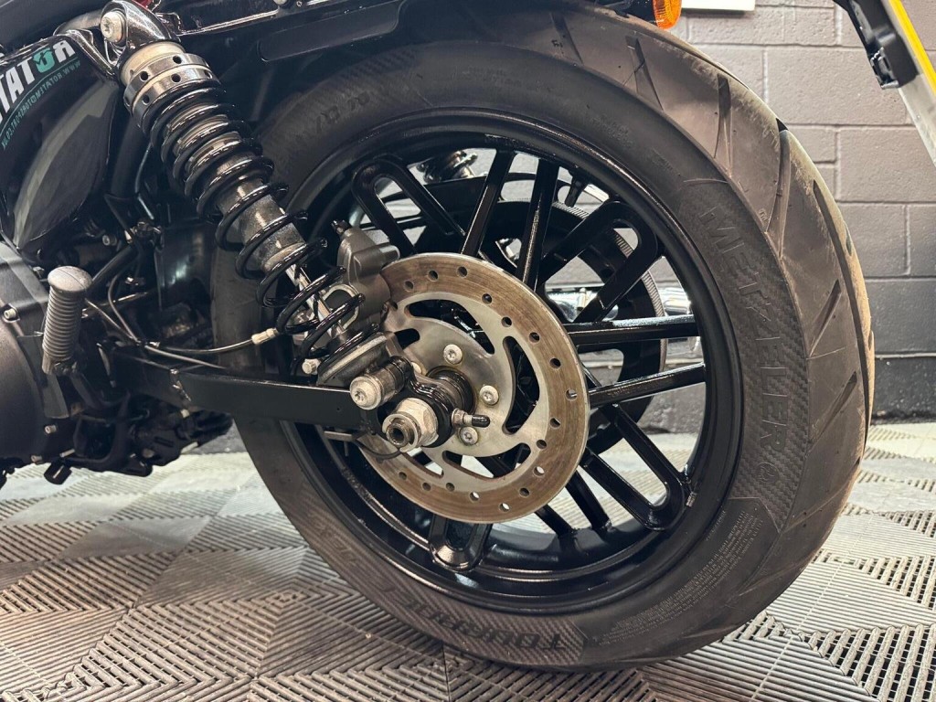 HARLEY-DAVIDSON Sportster