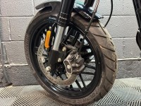 HARLEY-DAVIDSON Sportster