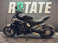 DUCATI DIAVEL V4