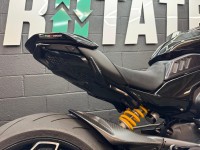 DUCATI DIAVEL V4