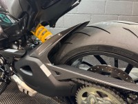 DUCATI DIAVEL V4
