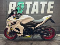SUZUKI GSX-S1000F
