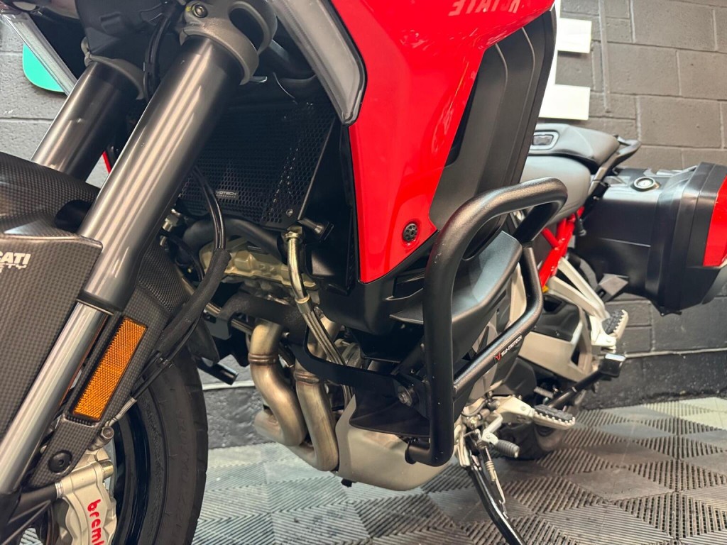 DUCATI MULTISTRADA V4
