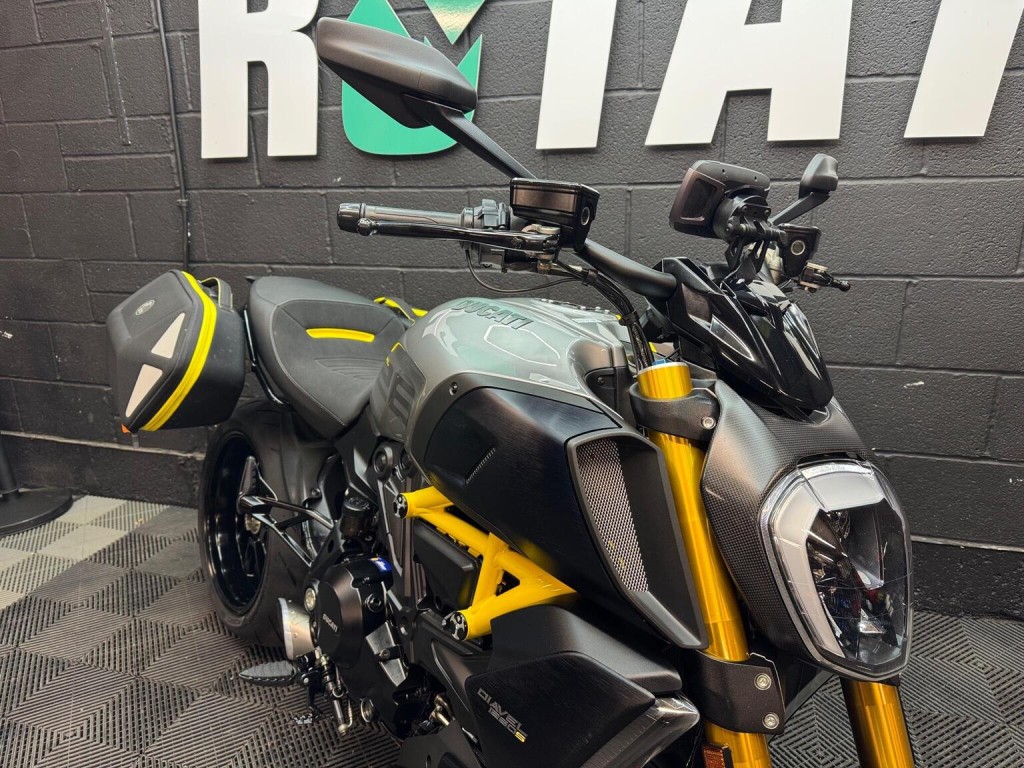 DUCATI DIAVEL