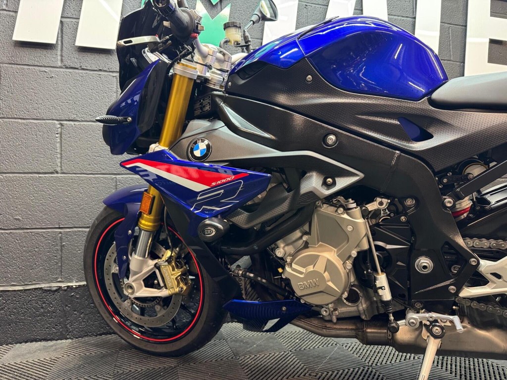 BMW S1000R