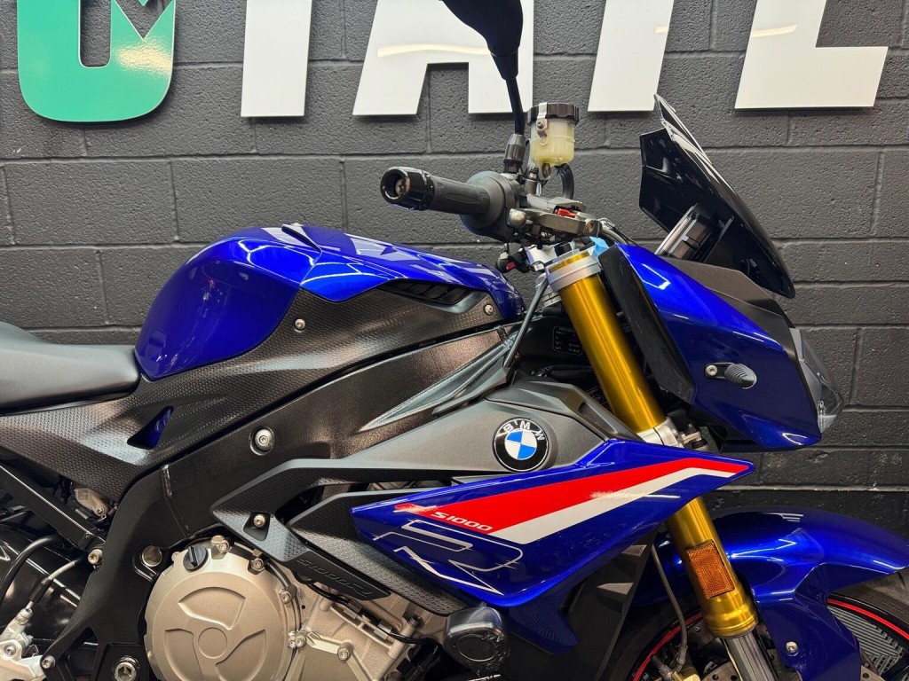 BMW S1000R