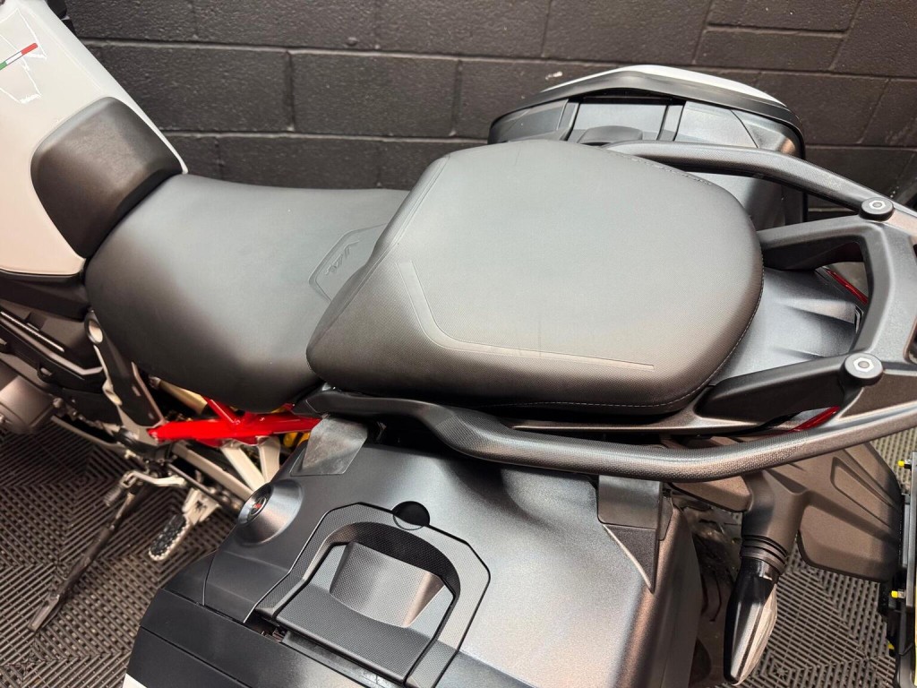 DUCATI MULTISTRADA V4