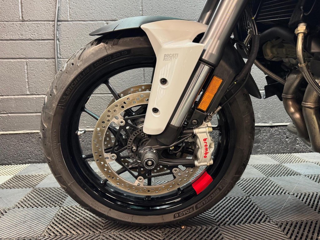 DUCATI MULTISTRADA V4