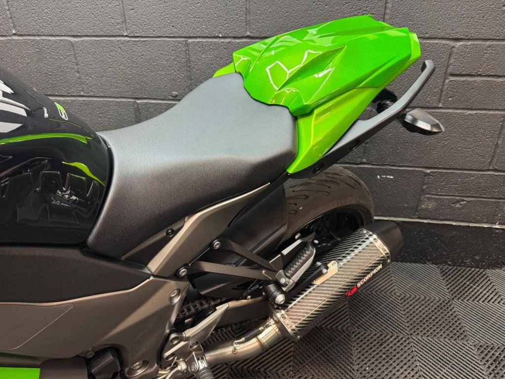 KAWASAKI Z1000
