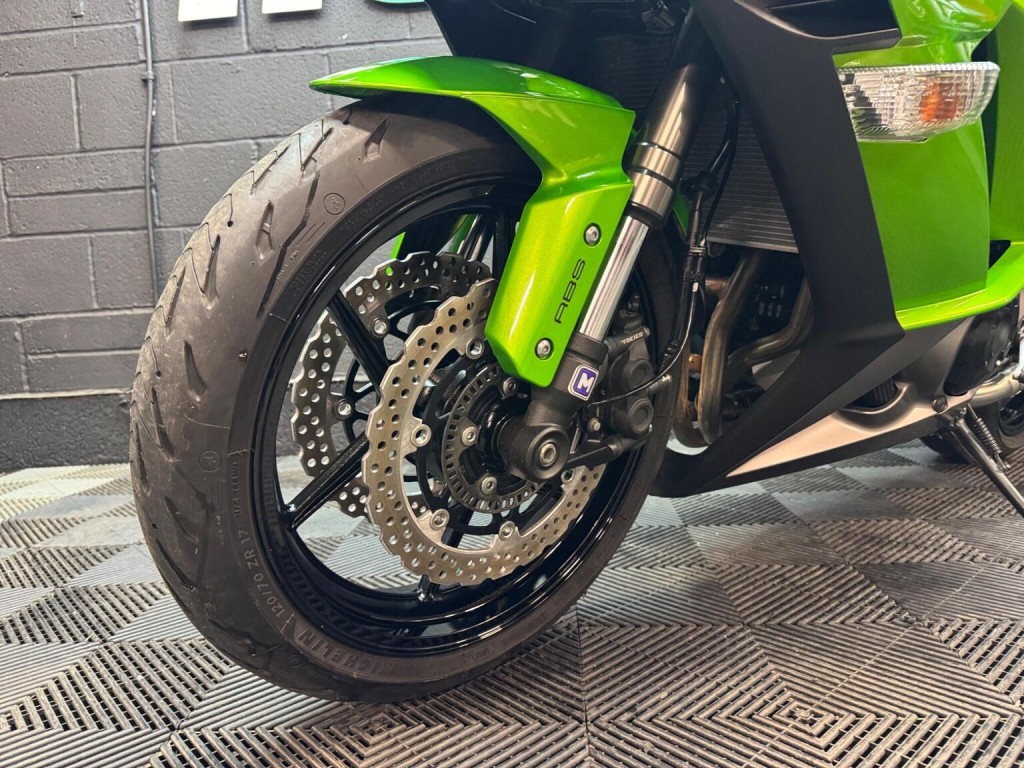 KAWASAKI Z1000