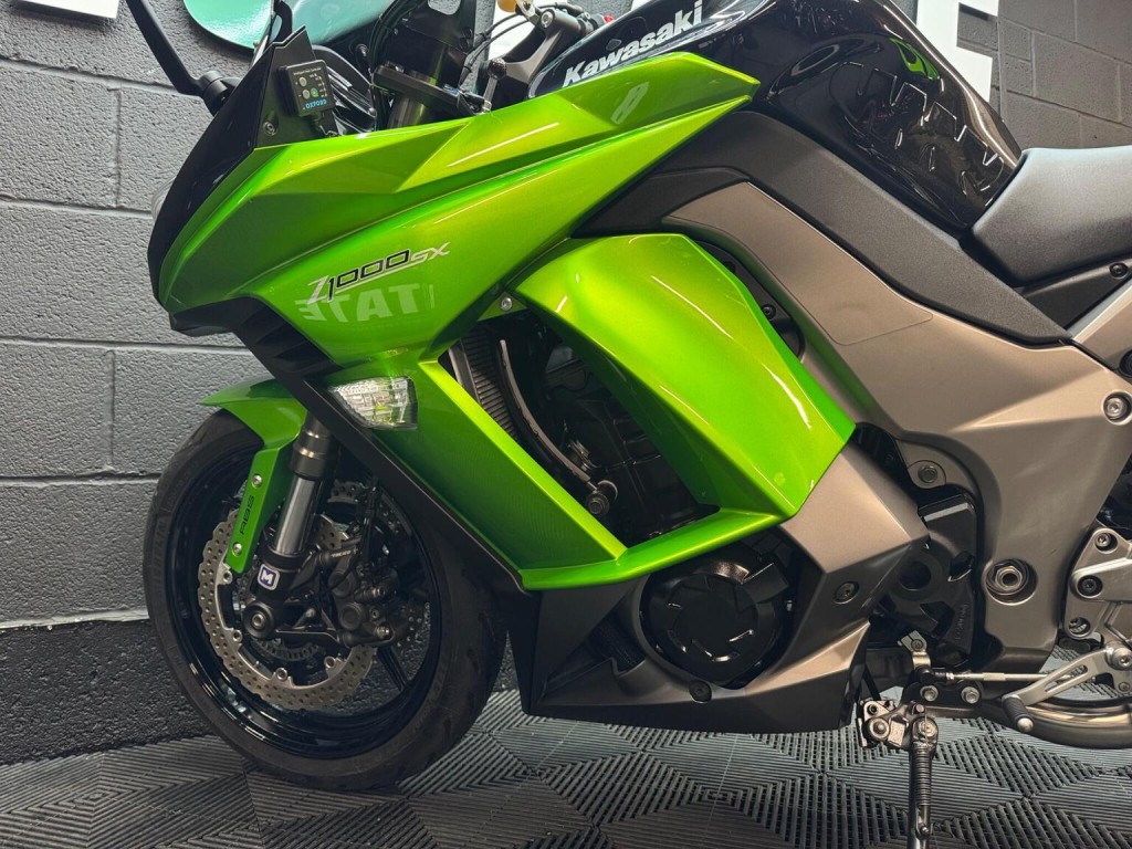KAWASAKI Z1000
