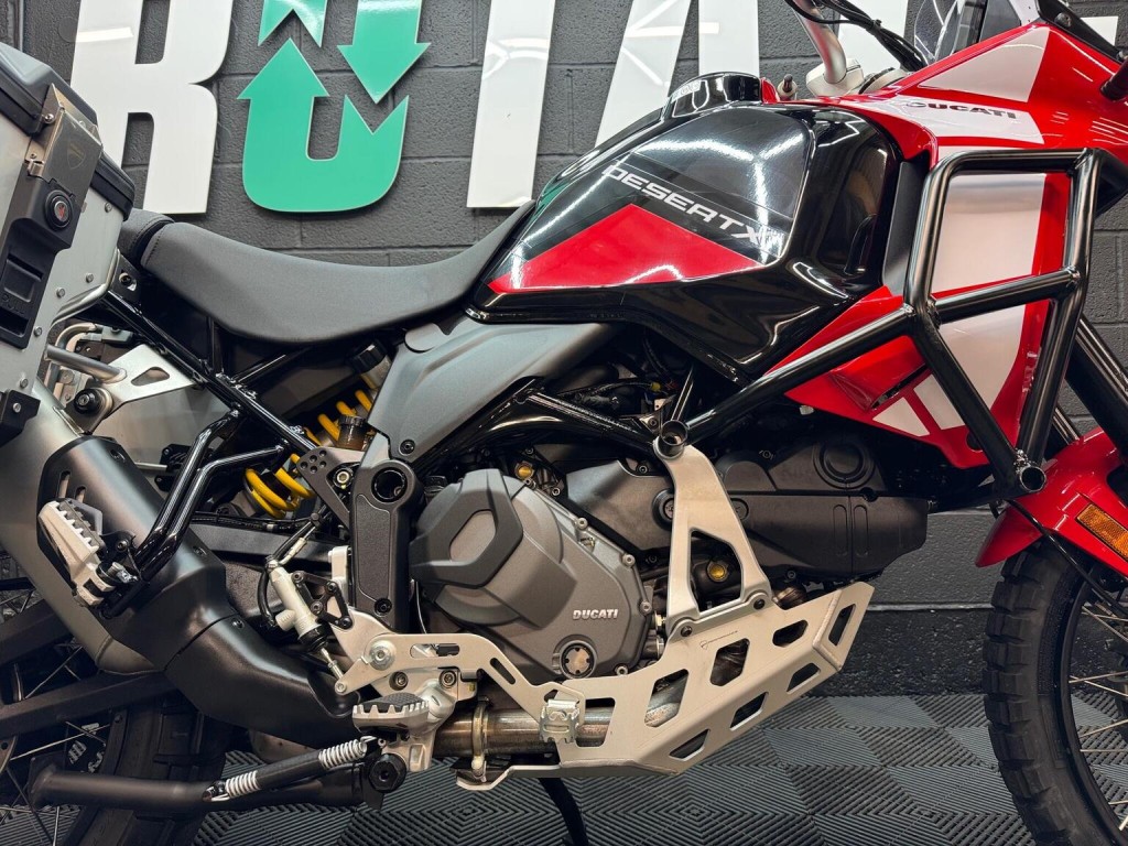 DUCATI DESERTX