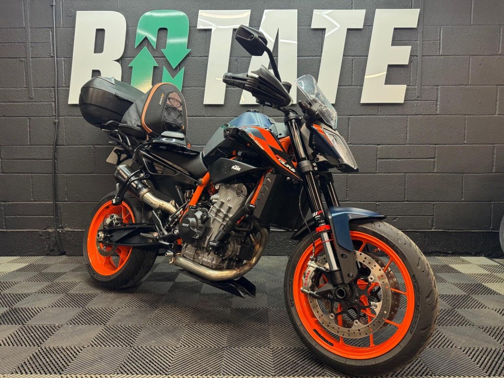KTM 890 DUKE