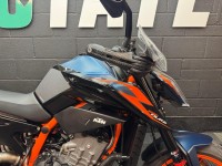 KTM 890 DUKE