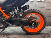 KTM 890 DUKE